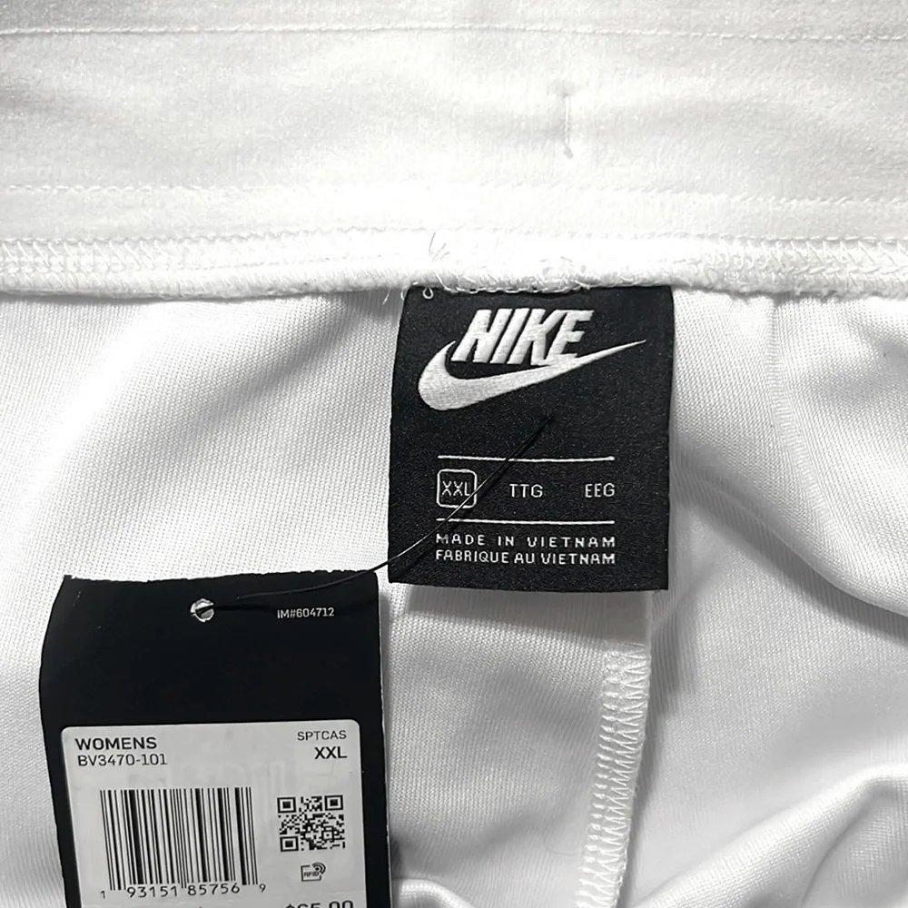 NWT  - Jogging Pants Nike logo open hem pants Size XXL